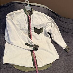 Men's Vintage Western Slammer’s button-up shirt in white and green camo!